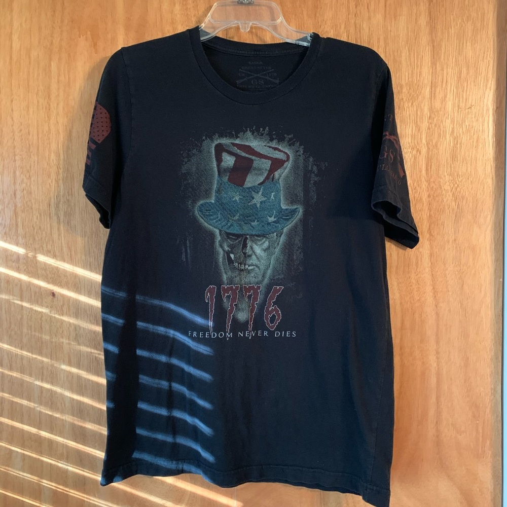 Grunt Style shirt size large